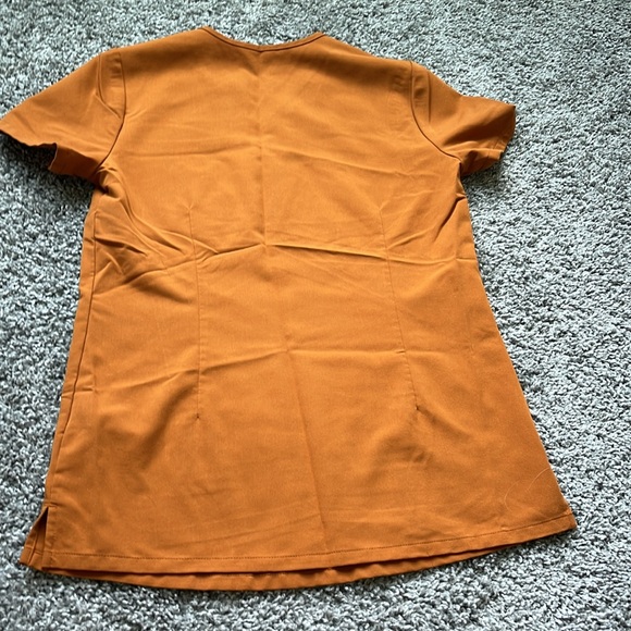 FIGS scrub set - Picture 12 of 12